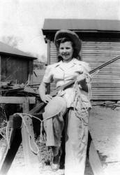 Ida the Cowgirl.jpg (577522 bytes)